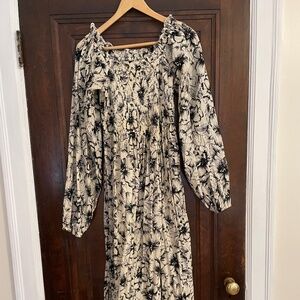 Mille Resort Catherine Dress, in Sand Hibiscus